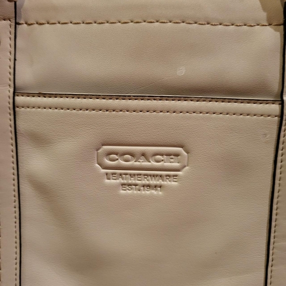Coach White Leather Tote Bag - Picture 3 of 8